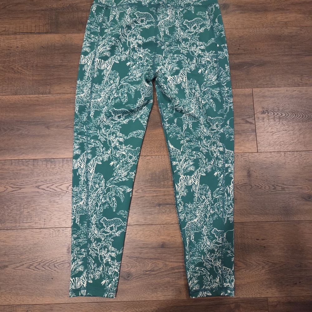 *SOLD* Lilly Pulitzer Luxletic 26" Weekender High Rise Fiddle Leaf Green Safari